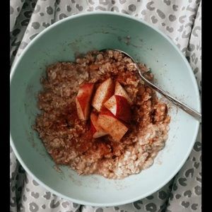 Meet your Posher, Ella